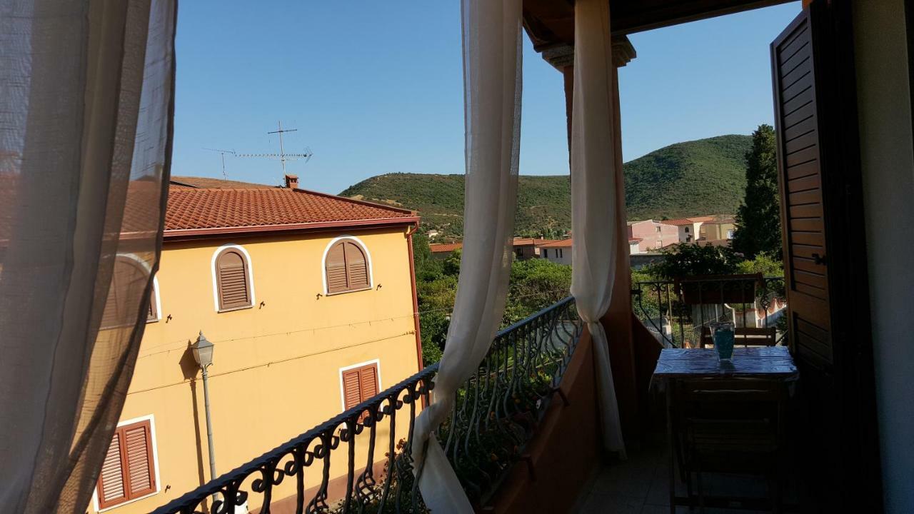 Bed and Breakfast Il Girasole Домус-де-Мария Экстерьер фото